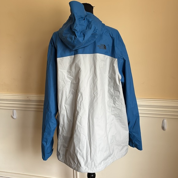 The North Face Men's Blue and White Jacket Size XL - Picture 2 of 9